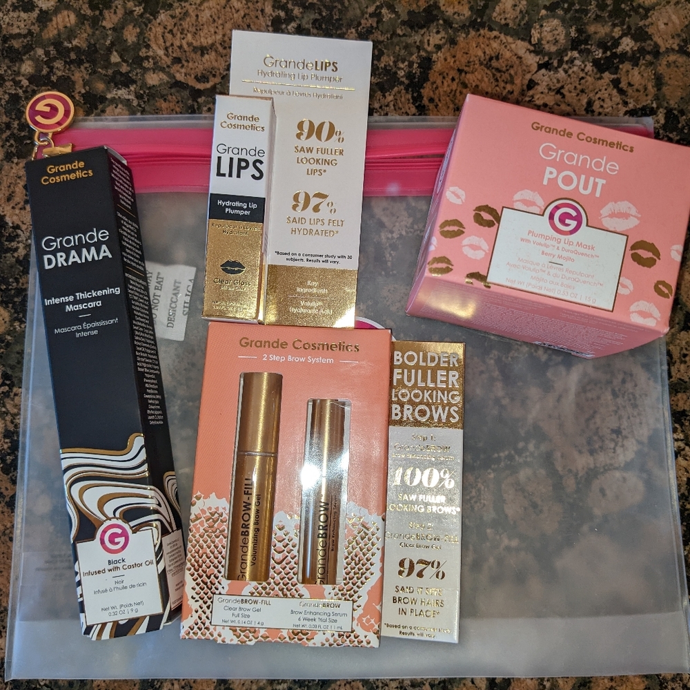 Grande Cosmetics lips mascara drama brow system pout mask Gift Set